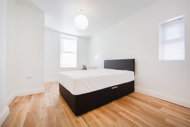 2 bed flat, 74-76, Queens Road, Jesmond, Newcastle, NE22PR - Image 3